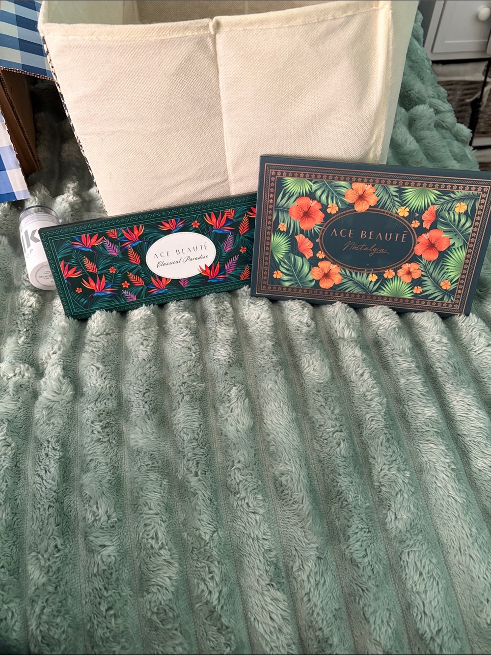 Ace Beauté Eyeshadow Palettes - Tropical Green & Orange Floral Designs